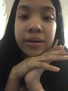 ashleyy20 Adlı Modelin Canlı XXX Sohbeti