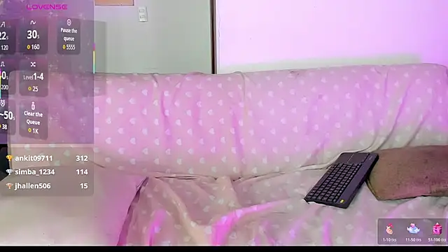 XXX chat uživo modela Nikki__uwu