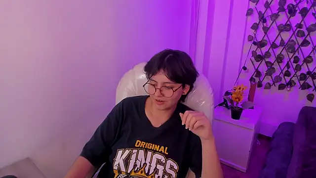 Nathaly_ds élő XXX-chatje