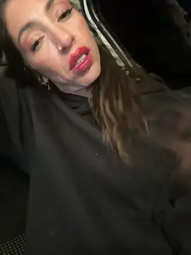 Amani_thewolf élő XXX-chatje