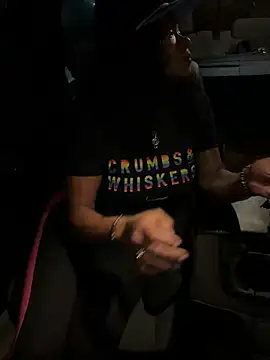 XXX chat uživo modela HaloRodeoLover2