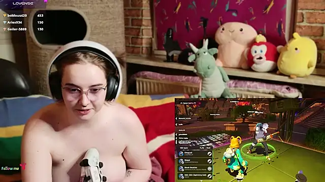 แชท XXX สดของ GamerGirl_Eve