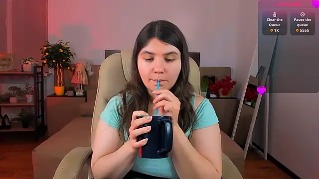 Viola__Shy 라이브 XXX 채팅