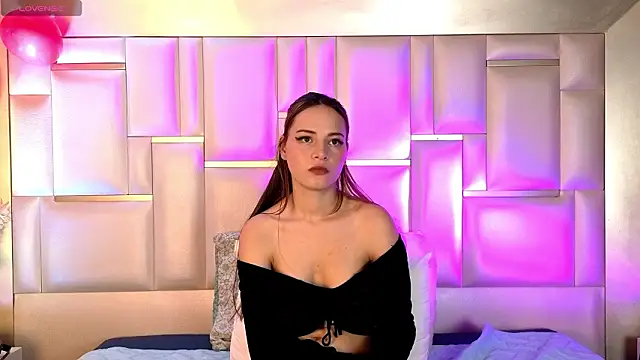 Chat XXX en directo de Lunabellee_