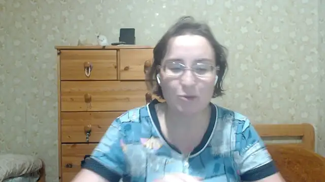 Smart_Rose Adlı Modelin Canlı XXX Sohbeti