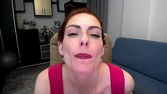 LindaLiony 现场XXX聊天