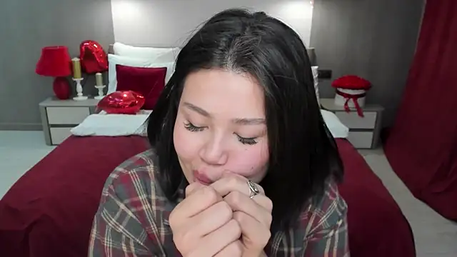 Brunette_Charm 即時 XXX 聊天