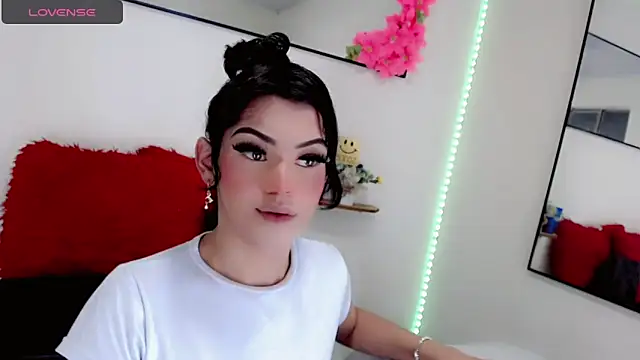 NathalialLooes live XXX chat