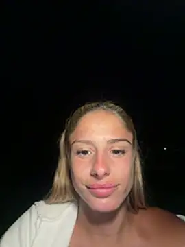 SophieVJ Adlı Modelin Canlı XXX Sohbeti