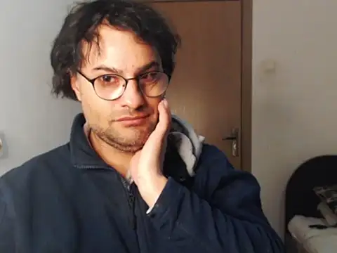 Show modela wildpussycat23 na web-kameri