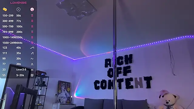 EIeniVanwart 网络视讯表演