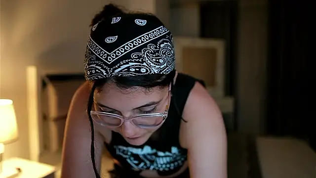 Camilaa_bueno – Naživo XXX chat