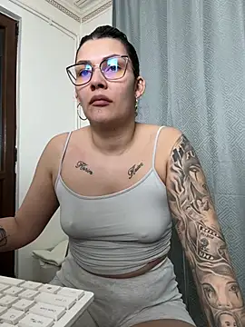 MiaKiittyy Live XXX Chat