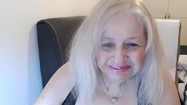 SusiLifeXXX live XXX chat