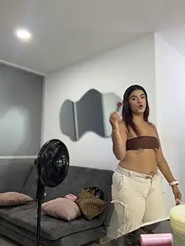 Kaily_Sweet16 live XXX chat