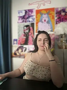 XXX chat uživo modela SweetBeeQueen