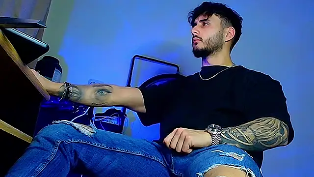 XanderCage99: διαδικτυακό σόου στην κάμερα