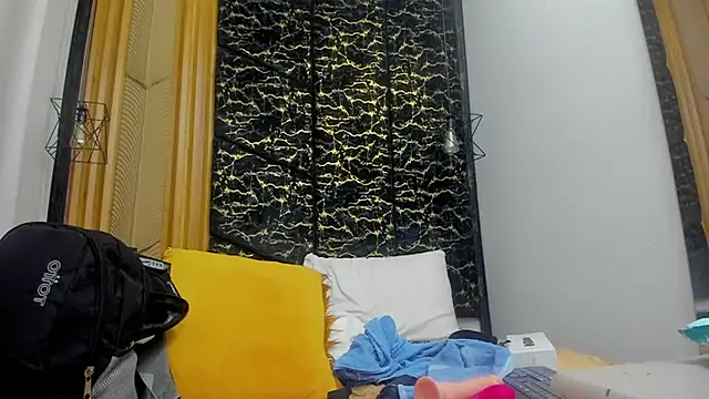 MiaCours live XXX chat