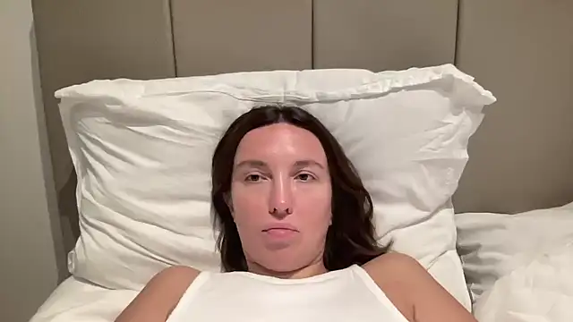 Show modela CArivora na web-kameri