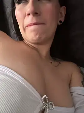 SCARLETT_INK_ Adlı Modelin Canlı XXX Sohbeti