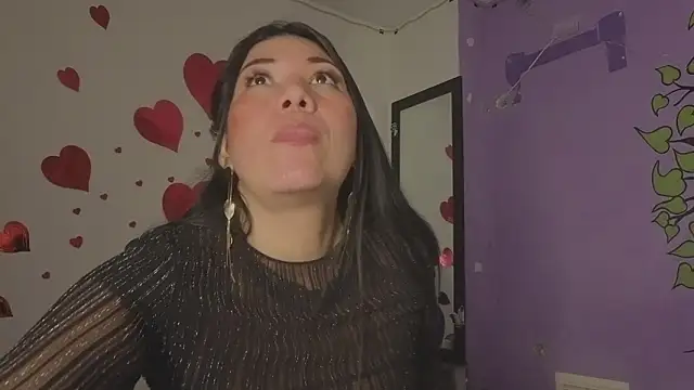 Chat XXX en directo de LunaRose__