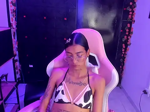 KarlaSlutSkinny__ live XXX chat