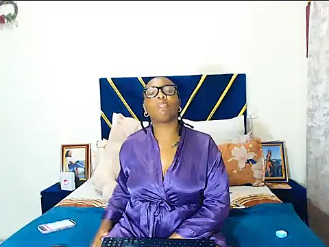 veronica1xxx: διαδικτυακό σόου στην κάμερα