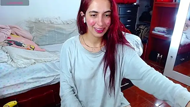 MariamGray1 Adlı Modelin Canlı XXX Sohbeti