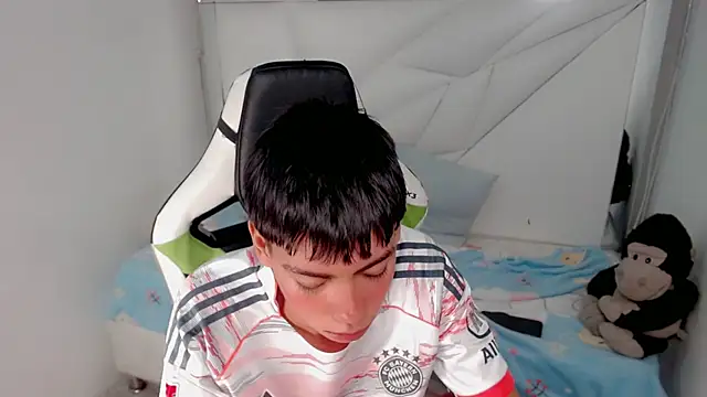 Liarr_n Live XXX chat