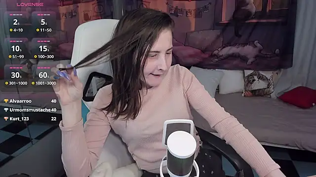 Chatroom XXX en direct de KiraDuvall