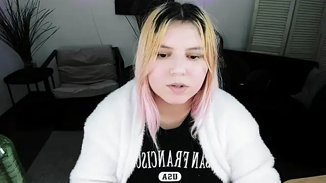 DiaAngell 라이브 XXX 채팅