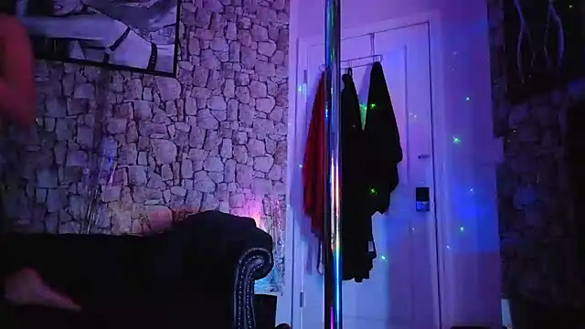 Pussyraider911 – Naživo XXX chat