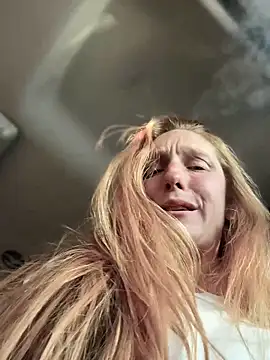 GoldenFlameGoddessのウェブカメラショー