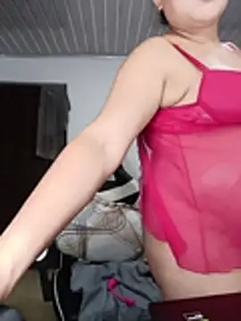 roouse_Pregnant élő XXX-chatje
