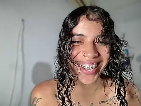 Chat XXX ao vivo de Antonia-bloom