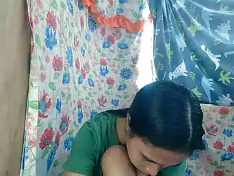 دردشة PinaySkinnyGirl الجنسية المباشرة