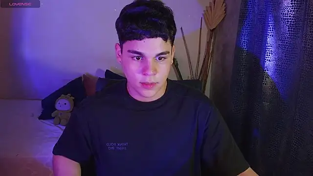 eithan_jonnes Live XXX-chat