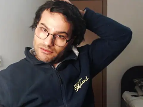 XXX chat uživo modela wildpussycat23