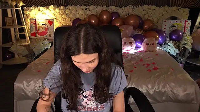 BabyFlowerr 现场XXX聊天