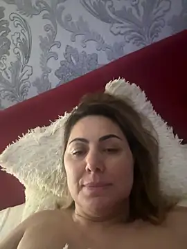 Emma_roqueen Chat XXX in diretta