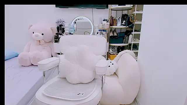 Chat XXX ao vivo de Pari_Kilian22