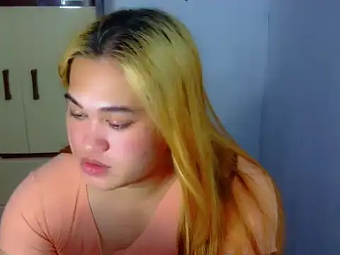 Annierose_ts Show in webcam