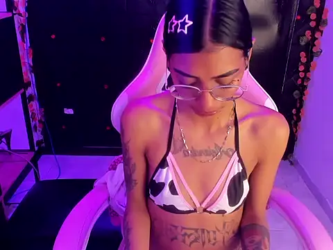 แชท XXX สดของ KarlaSlutSkinny__