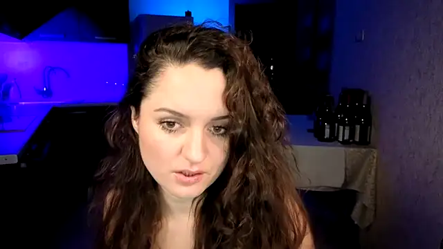 XXX chat uživo modela Cerann1