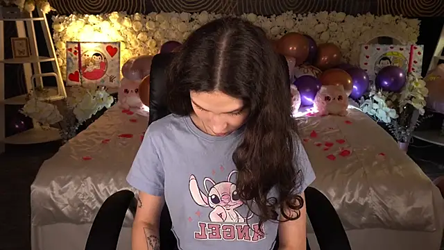 BabyFlowerr's Live XXX Chat