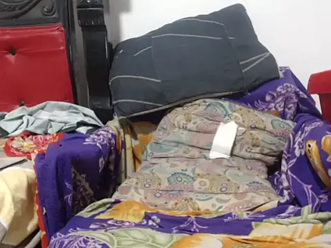 PONSE_LATINO webcam show