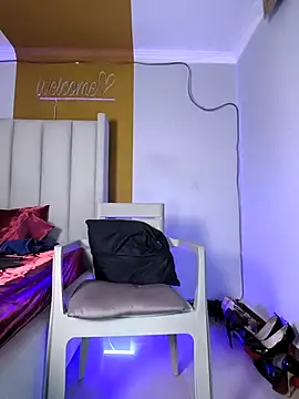 Rubi424 现场XXX聊天