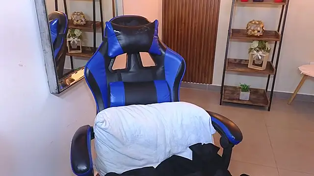 Chat XXX Live Kenya--Buhle