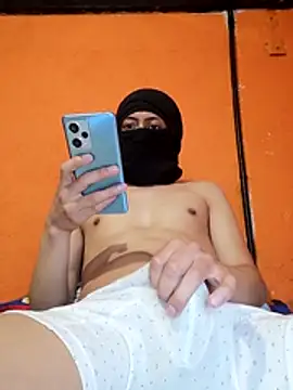 Show modela josuxco18 na web-kameri