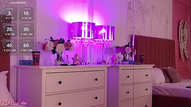 دردشة PinkySparks الجنسية المباشرة